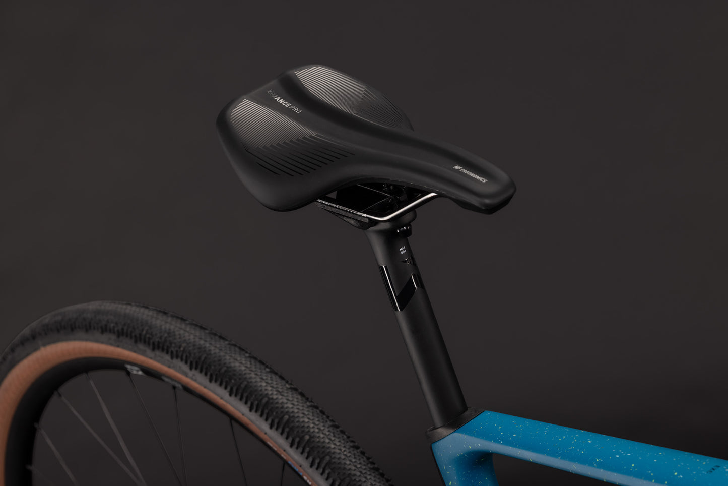 CUBE Nuroad Hybrid C:62 EXC 400x E-Gravelbike 2027, Sattel und Sitzposition