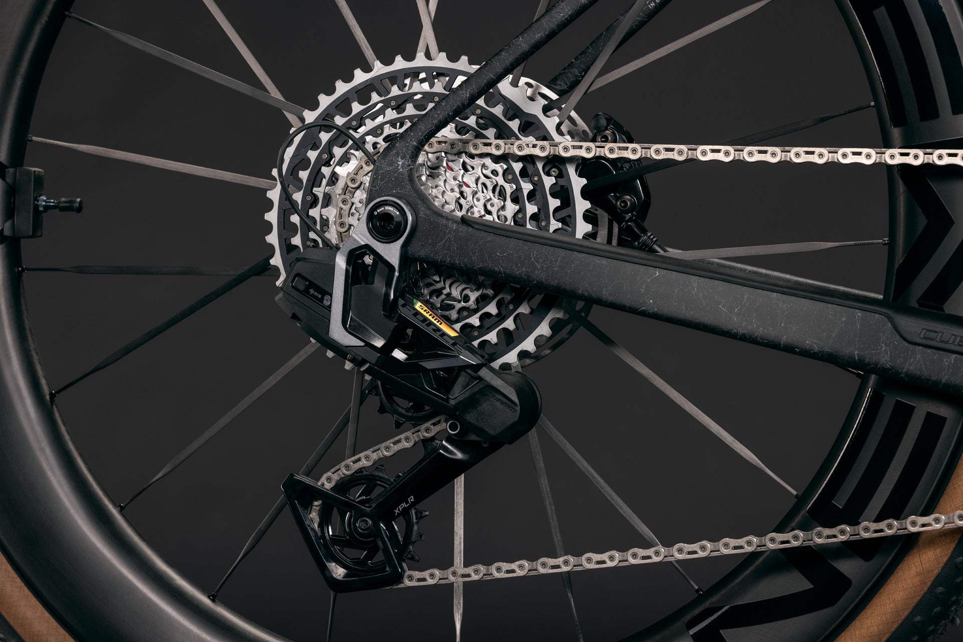 CUBE Nuroad Hybrid C:62 SLT 400x E-Gravelbike 2027, Laufrad und Reifen