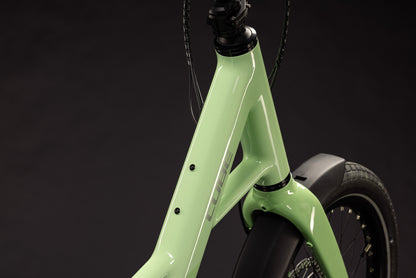CUBE Compact Hybrid Deluxe 540 E-Kompaktrad 2027, Cockpit und Lenker
