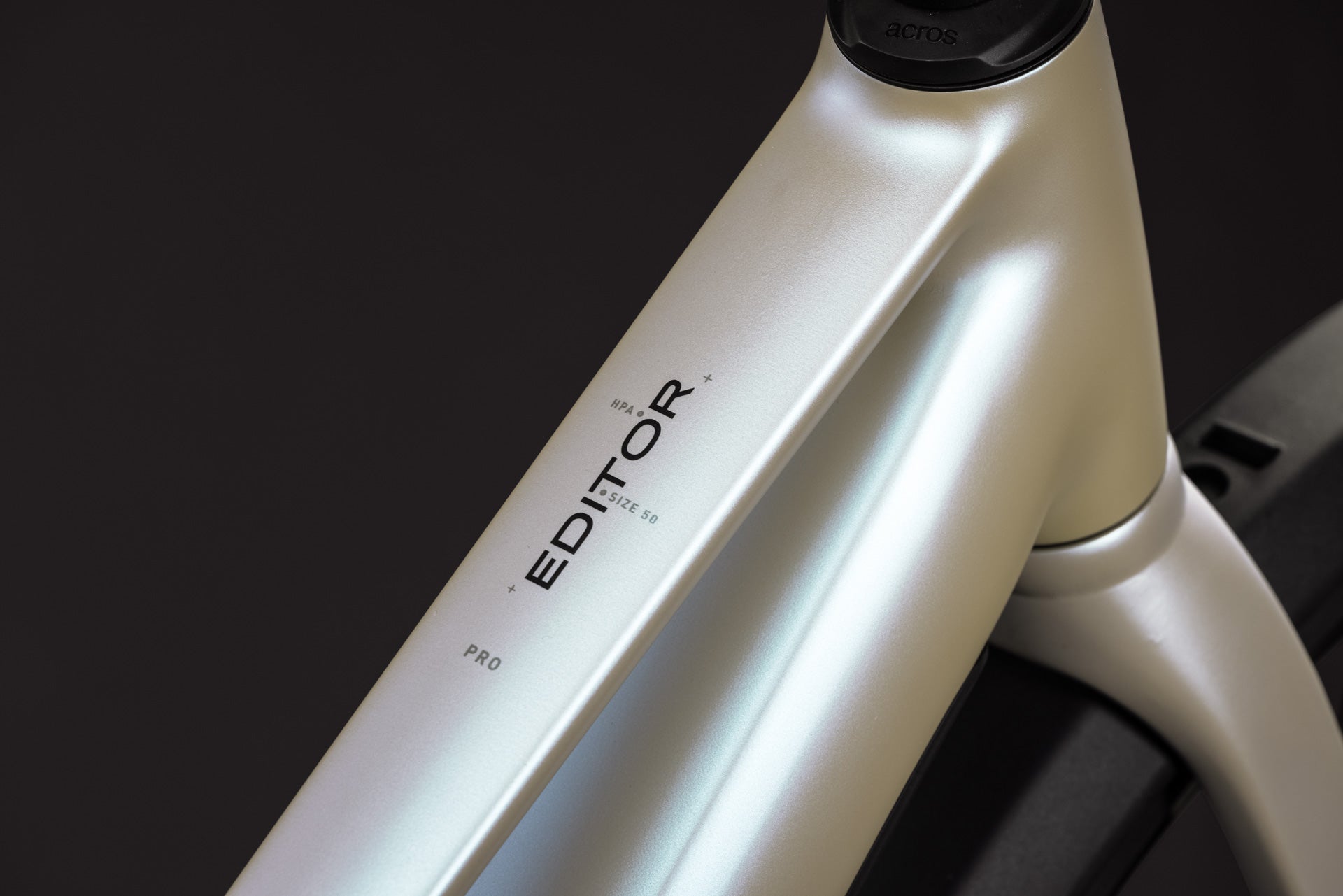 CUBE Editor Hybrid Pro 360 FE Trapeze E-Cityrad 2027, Cockpit und Lenker