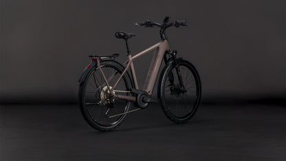 Produktbild: Cube Kathmandu Hybrid EXC 800 cedar´n´chrome, Schrägansicht (schwarzer Hintergrund)