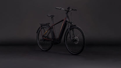 Produktbild: Cube Kathmandu Hybrid Comfort SLX 800 solareclipse´n´gold, Schrägansicht (schwarzer Hintergrund)
