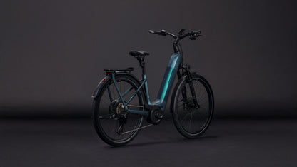 Produktbild: Cube Kathmandu Hybrid SLT 800 duskwood´n´goblin, Schrägansicht (schwarzer Hintergrund)