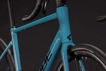 CUBE Attain Pro Rennrad 2027, Laufrad und Reifen