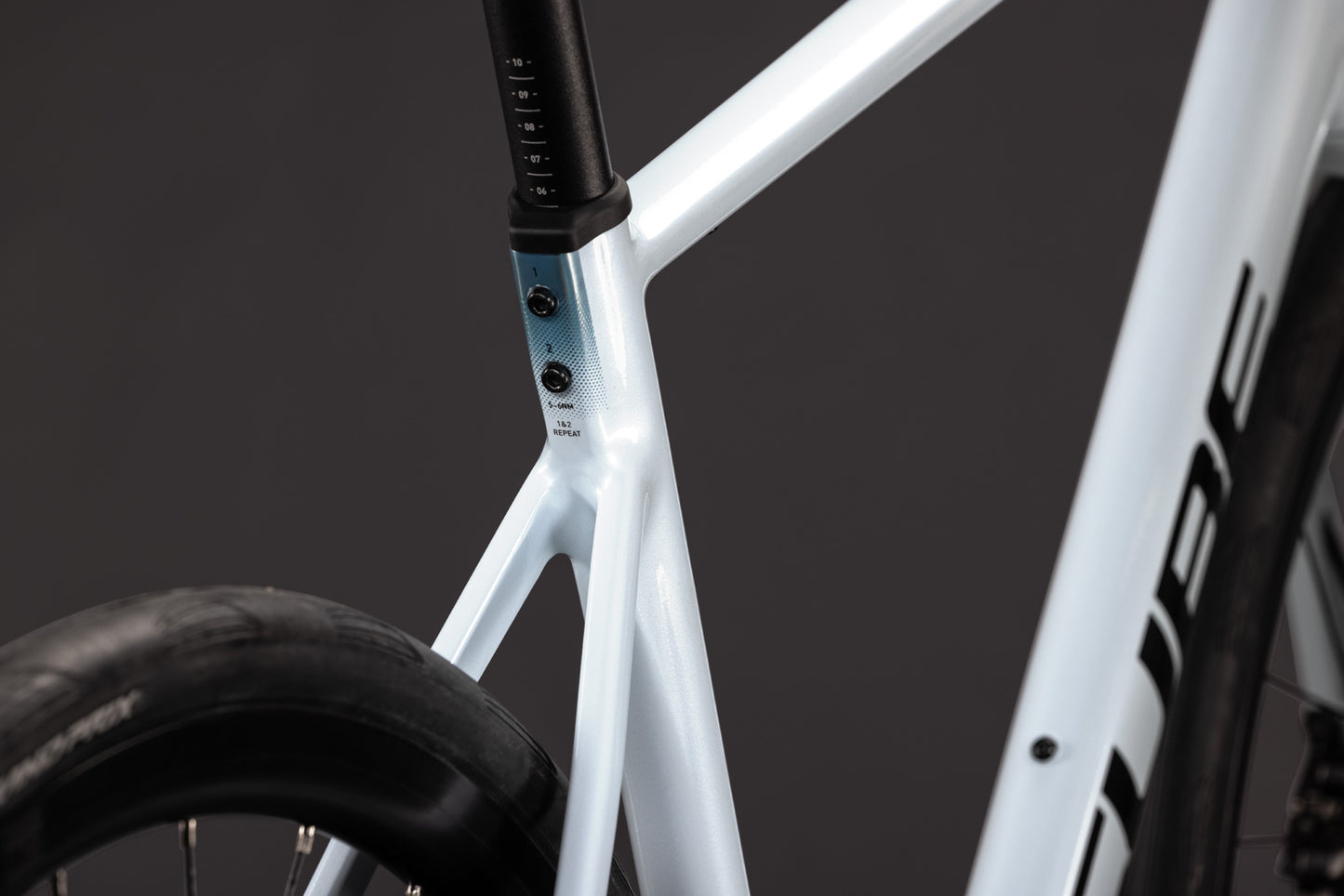 CUBE Attain Race Rennrad 2027, Cockpit und Lenker