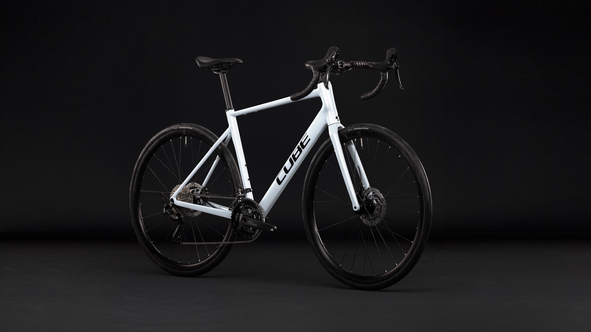 CUBE Attain Race Rennrad 2027, Laufrad und Reifen