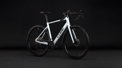 CUBE Attain Race Rennrad 2027, Laufrad und Reifen