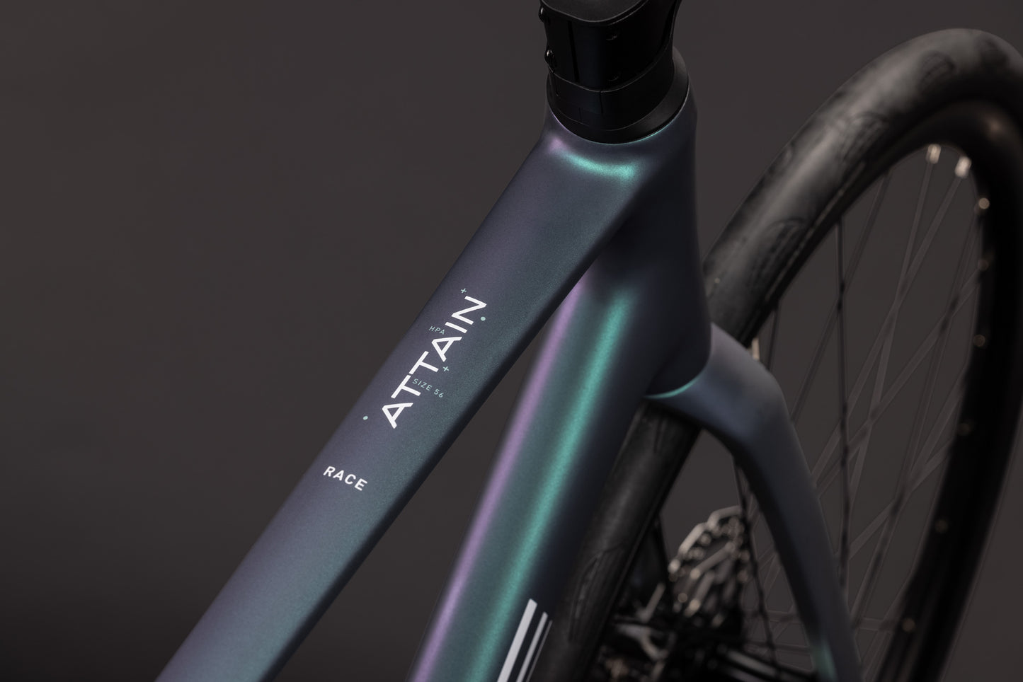 CUBE Attain Race Rennrad 2027, Antrieb und Schaltung