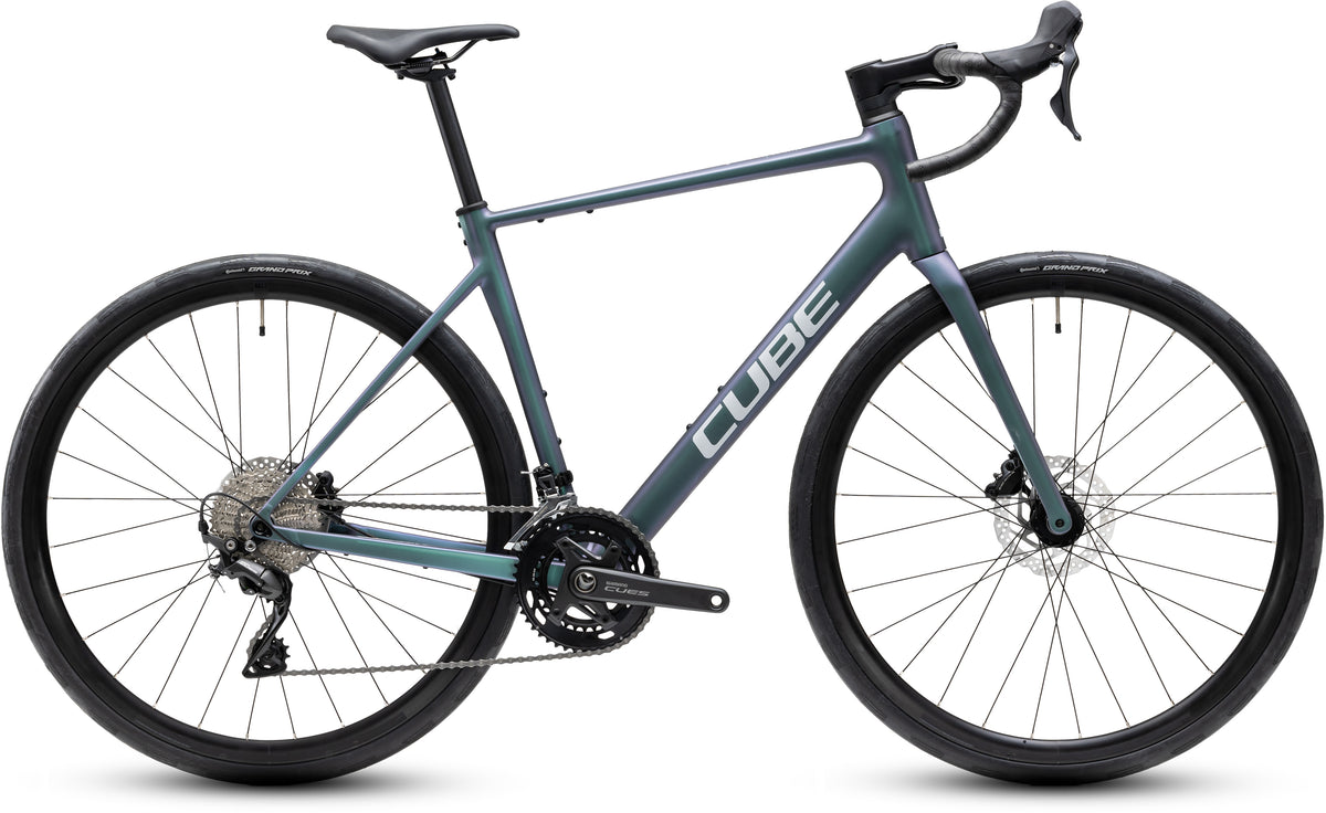 CUBE Attain Race Rennrad 2027 in smaragdgrey und white, Seitenansicht