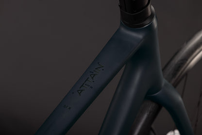 CUBE Attain SLX Rennrad 2027, Sattel und Sitzposition