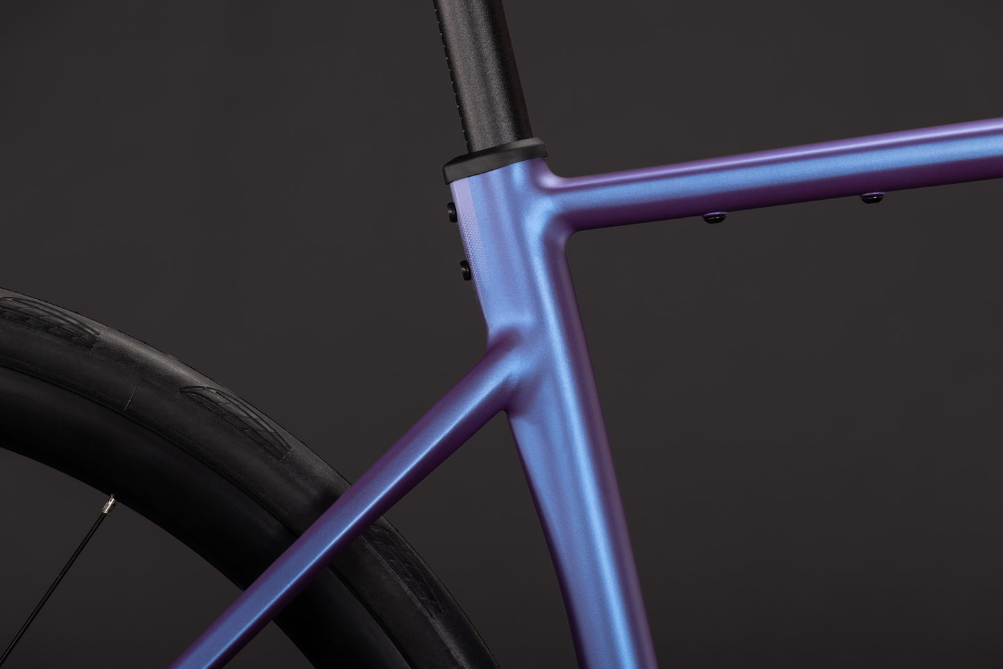 CUBE Attain SLX Rennrad 2027, Sattel und Sitzposition