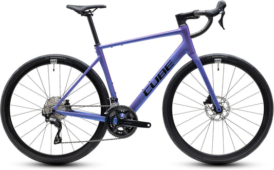 CUBE Attain SLX Rennrad 2027 in blueiris und black, Seitenansicht