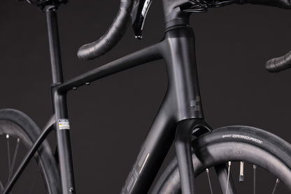 CUBE Attain C:62 Race Rennrad 2027, Laufrad und Reifen