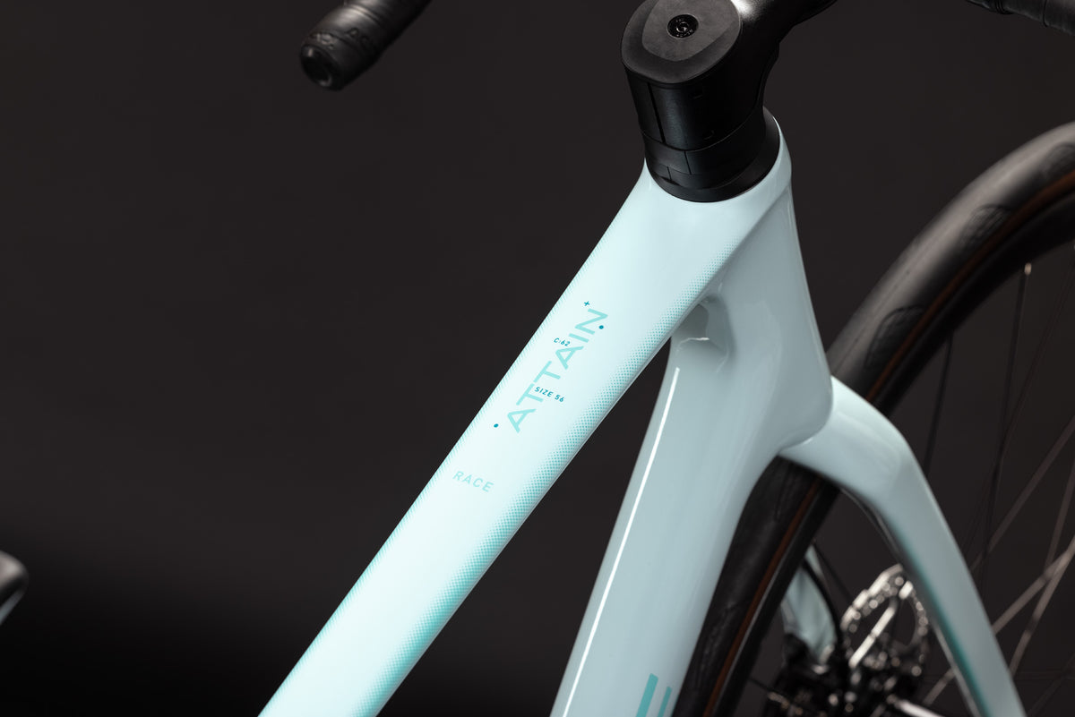 CUBE Attain C:62 Race Rennrad 2027, Antrieb und Schaltung