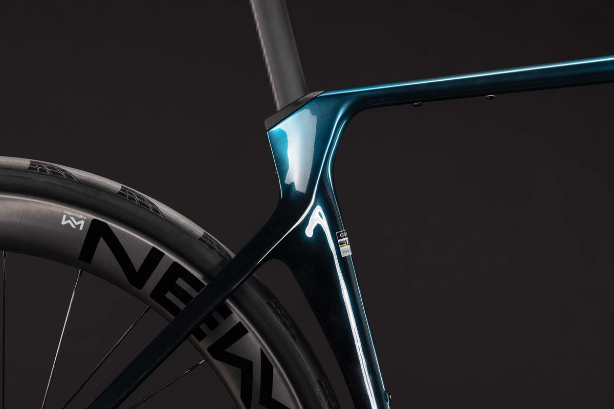 Cube Agree C:62 Race chromeblue´n´liquidblue 2027