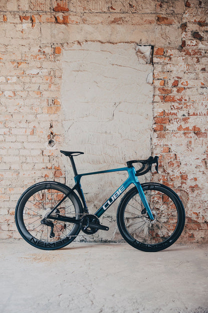 Cube Agree C:62 Race chromeblue´n´liquidblue 2027