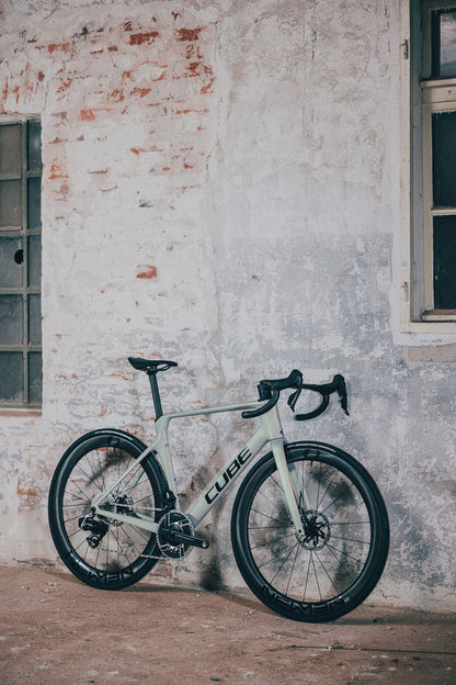 Cube Agree C:62 SLT AXS stormyopal´n´black 2027