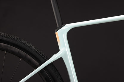 CUBE Nuroad C:62 ONE Gravelbike 2027, Sattel und Sitzposition