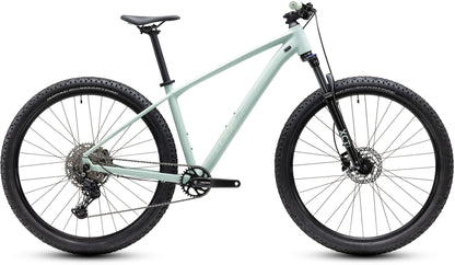CUBE Aim Pro Mountainbike Hardtail 2027 in aloegreen und green, Seitenansicht
