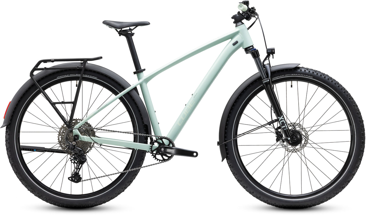 CUBE Aim Pro FE Mountainbike Hardtail 2027 in aloegreen und green, Seitenansicht