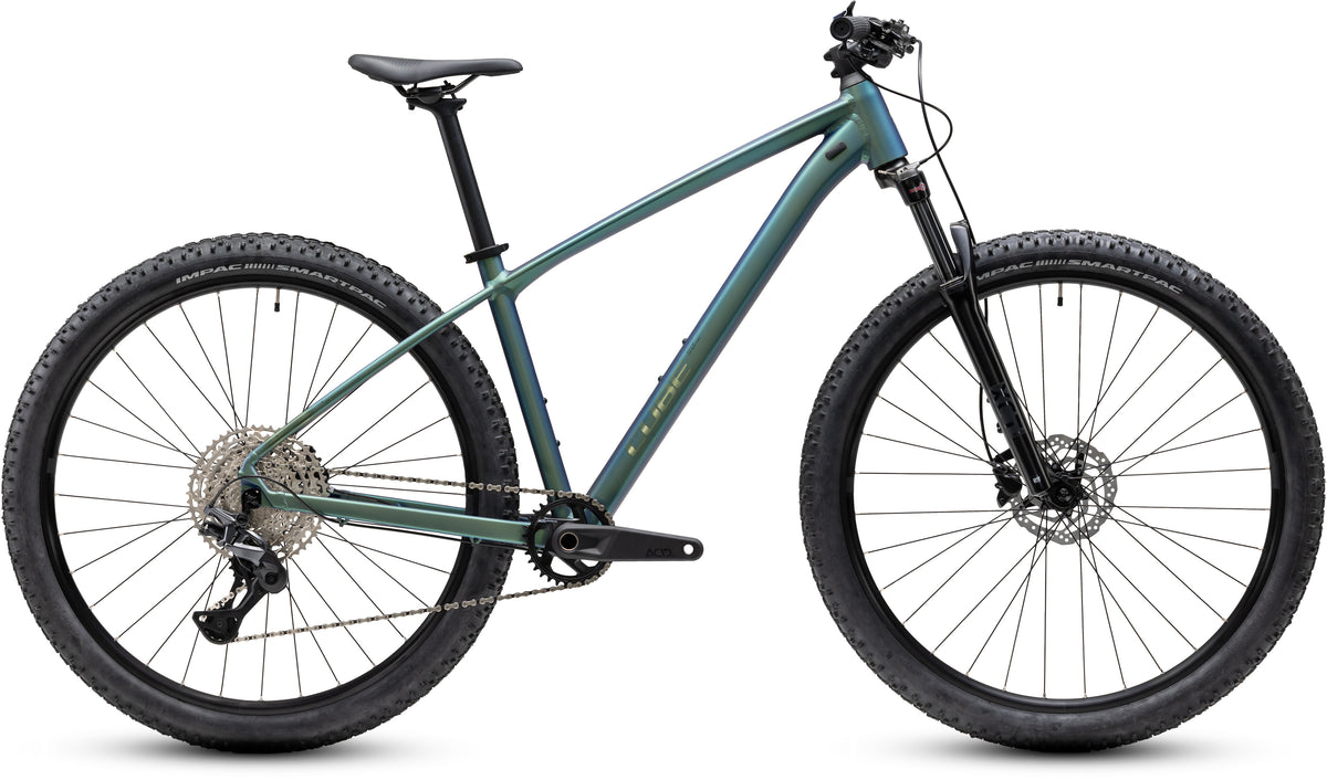 CUBE Aim SLX Mountainbike Hardtail 2027 in shiftverde und chrome, Seitenansicht