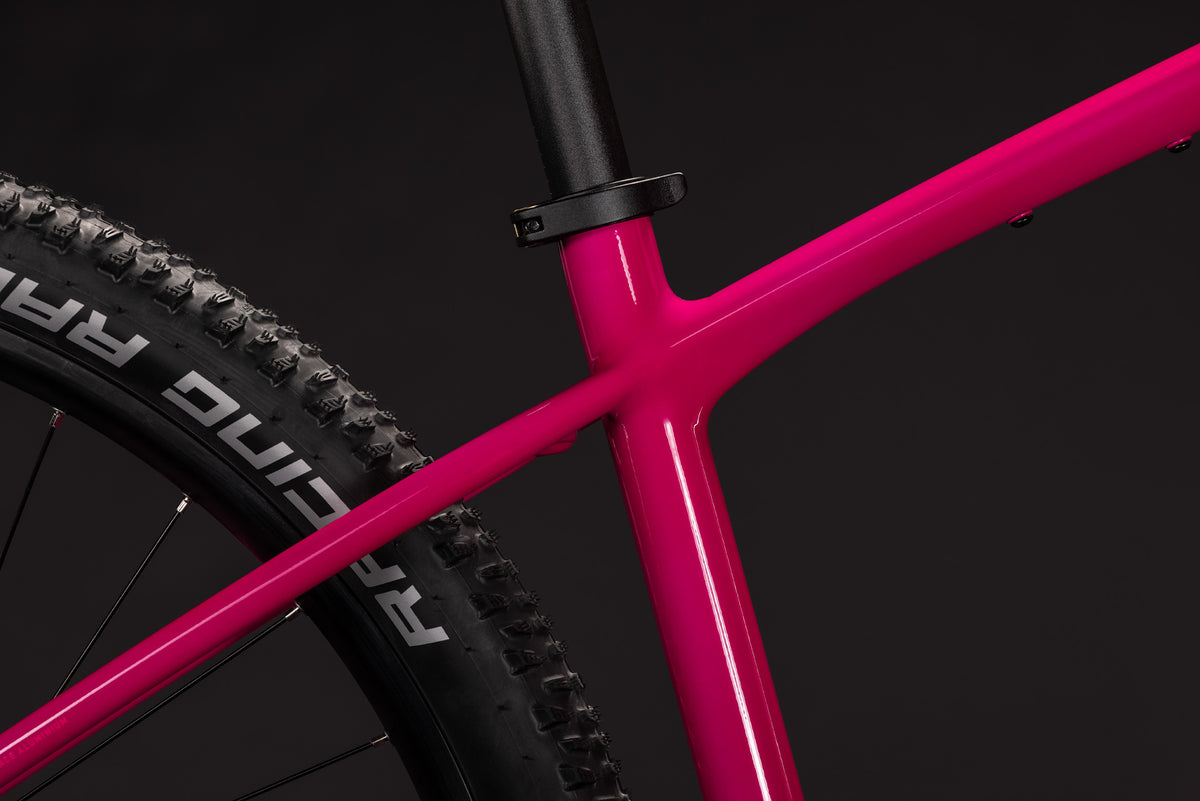 CUBE Reaction Pro Mountainbike Hardtail 2027, Sattel und Sitzposition