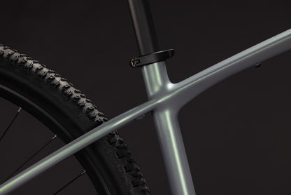 CUBE Reaction SLX Mountainbike Hardtail 2027, Sattel und Sitzposition