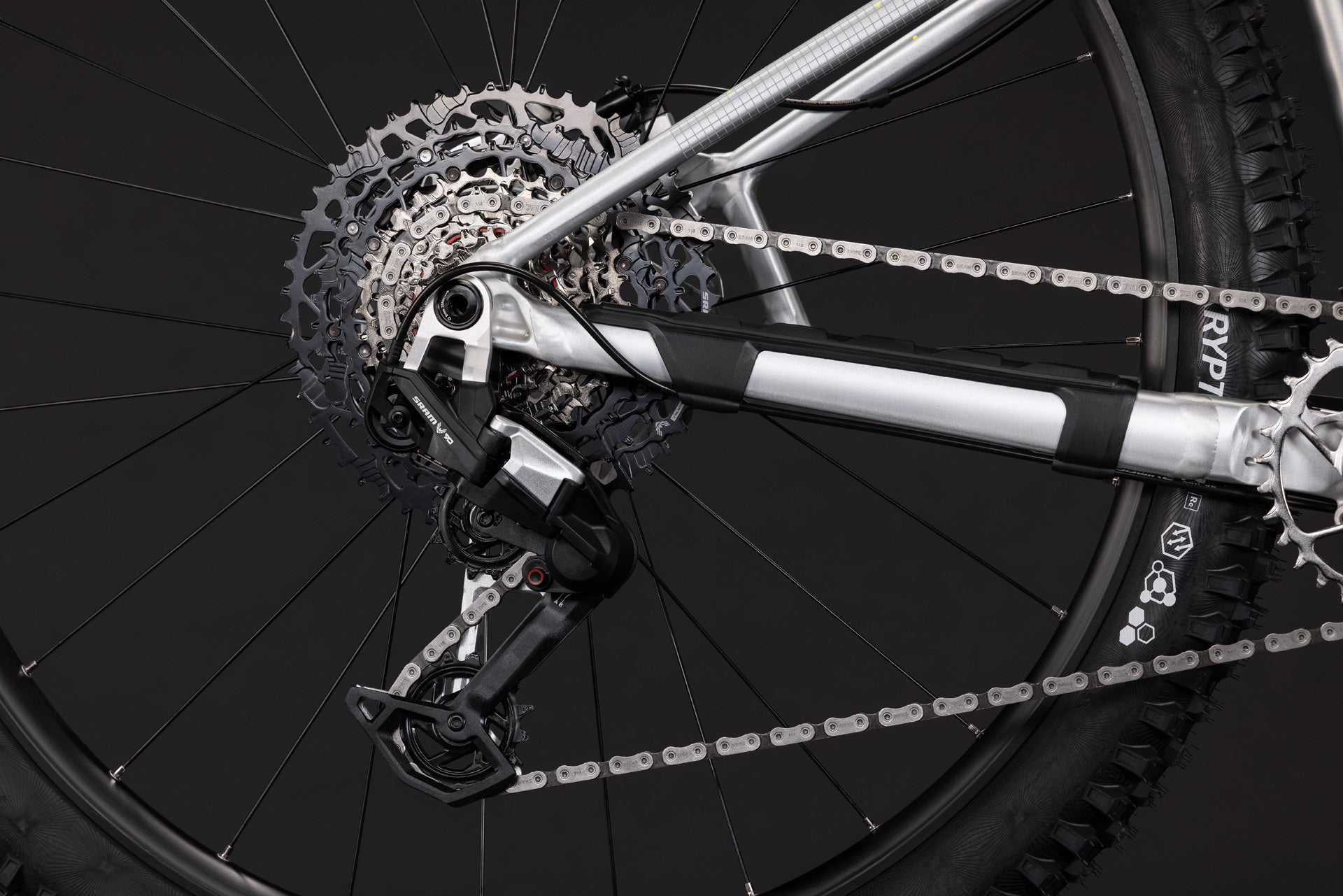 CUBE Reaction TM Pro Mountainbike Hardtail 2027, Sattel und Sitzposition