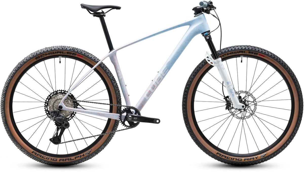 CUBE Reaction C:62 Race Mountainbike Hardtail 2027 in oceanbreeze und white, Seitenansicht