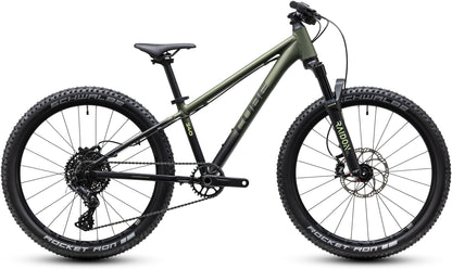 CUBE Reaction 240 TM Kinderrad 2027 in reedgreen und lime, Seitenansicht