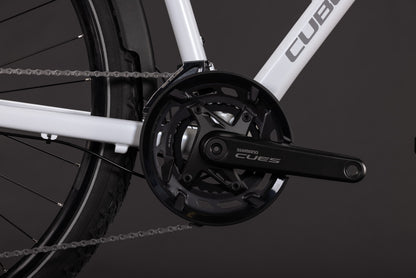 CUBE Nature Pro FE Trekkingrad 2027, Sattel und Sitzposition