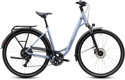 CUBE Touring ONE Easy Entry Trekkingrad 2027 in silverblue und reflex, Seitenansicht