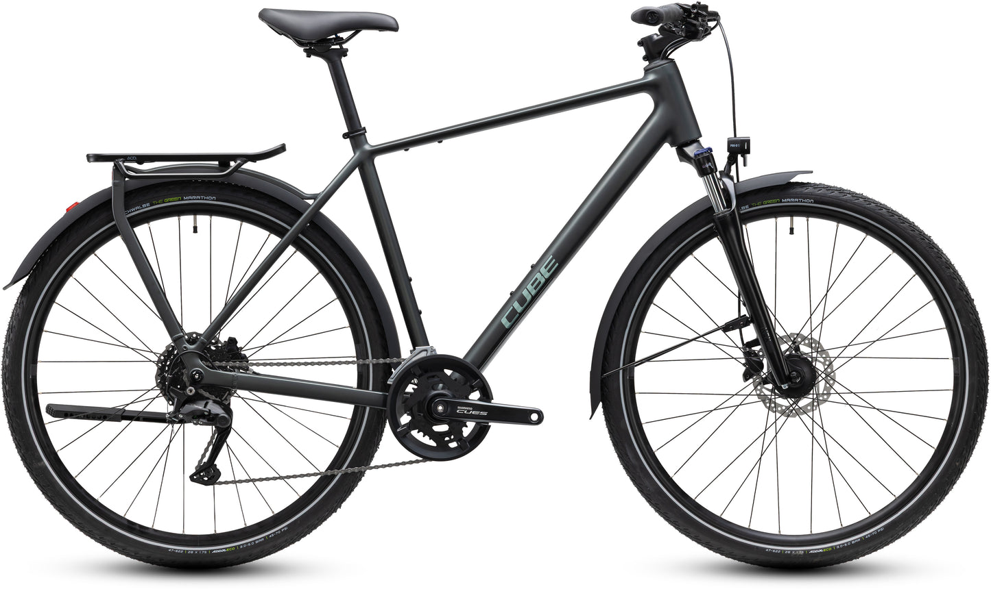 CUBE Kathmandu ONE Trekkingrad 2027 in blackforest und chrome, Seitenansicht