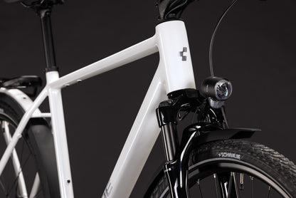 CUBE Kathmandu Pro Trekkingrad 2027, Sattel und Sitzposition