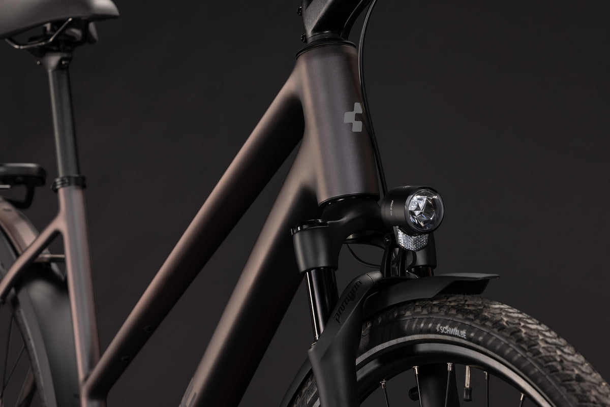 CUBE Kathmandu SLX Trapeze Trekkingrad 2027, Sattel und Sitzposition