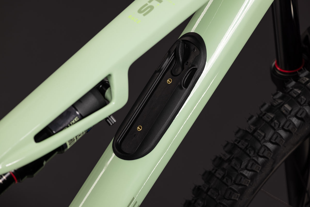 CUBE Stereo HPC Race Mountainbike Fully 2027, Cockpit und Lenker