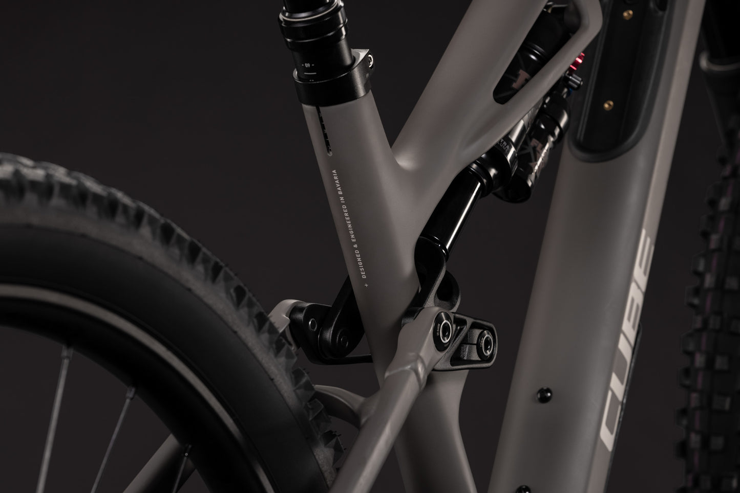 CUBE Stereo HPC TM Mountainbike Fully 2027, Cockpit und Lenker