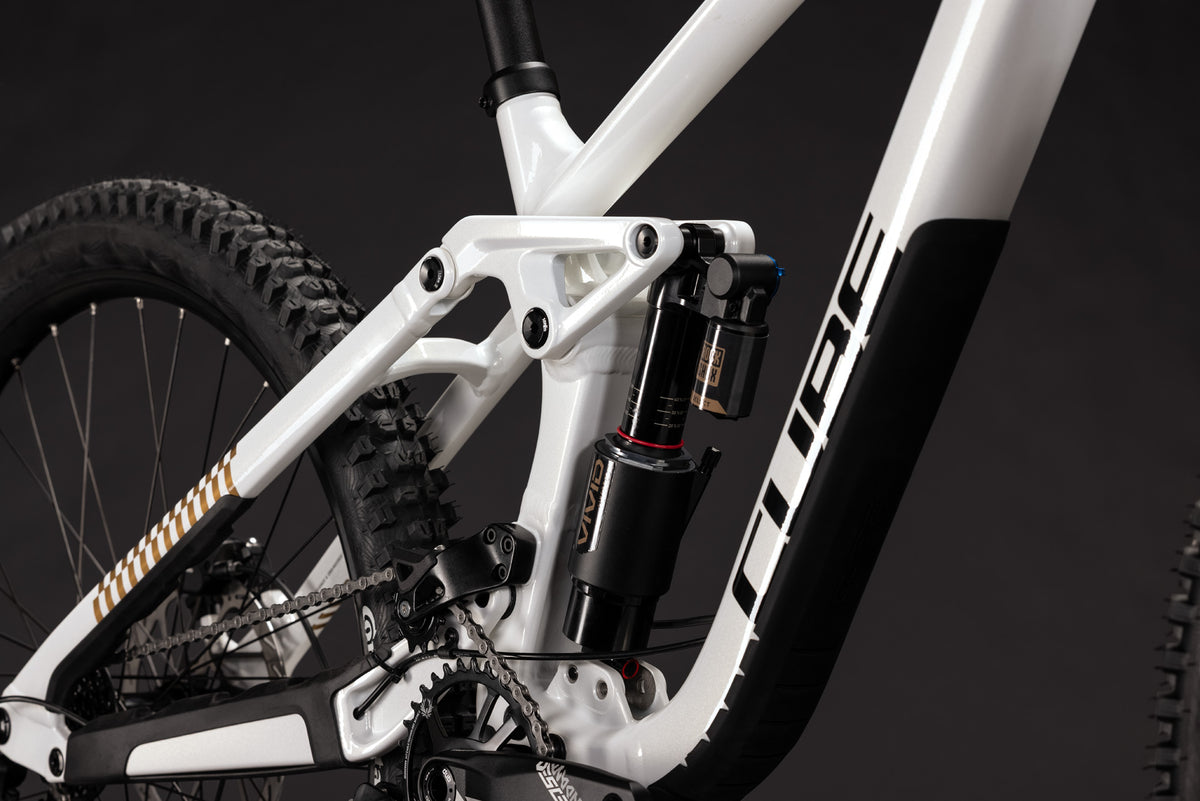 CUBE TWO15 Race Mountainbike Fully 2027, Laufrad und Reifen