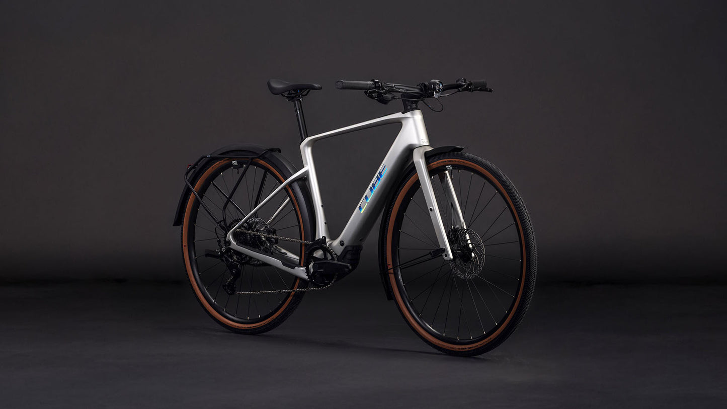 Produktbild: Cube Nulane Hybrid C:62 Race 400X FE sleekgrey´n´prism, Schrägansicht (schwarzer Hintergrund)
