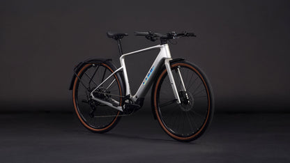 Produktbild: Cube Nulane Hybrid C:62 Race 400X FE sleekgrey´n´prism, Schrägansicht (schwarzer Hintergrund)
