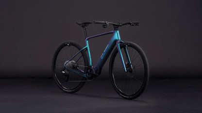 Produktbild: Cube Nulane Hybrid C:62 SLX 400X polarlight´n´prism, Schrägansicht (schwarzer Hintergrund)