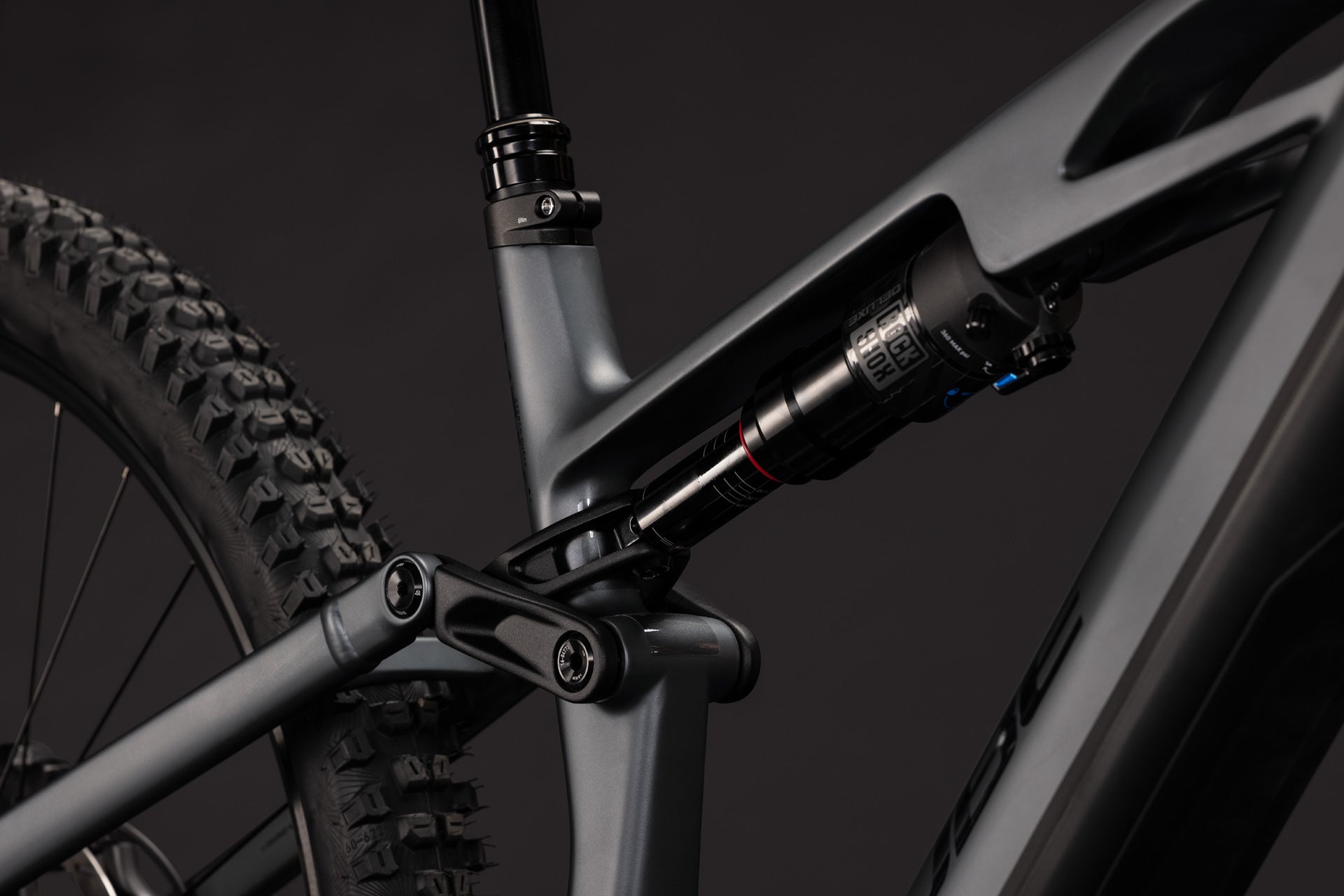 CUBE Stereo Hybrid ONE44 HPC EXC 800 E-Mountainbike Fully 2027, Sattel und Sitzposition