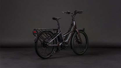 Produktbild: Cube Longtail Hybrid Comfort 800 haze´n´reflex, Schrägansicht (schwarzer Hintergrund)