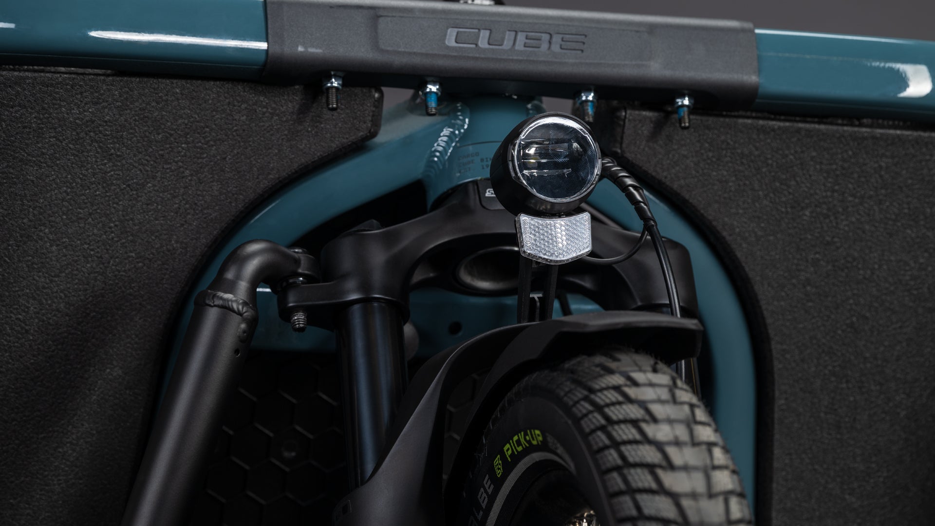 CUBE Cargo Hybrid 800 E-Lastenrad 2027, Laufrad und Reifen