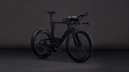 Produktbild: Cube Aerium C:68X SLX carbon´n´black, Schrägansicht (schwarzer Hintergrund)
