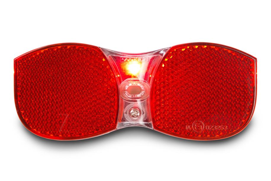 Das RFR Gepäckträgerrücklicht STANDARD Batterie Rücklicht (80 mm Abstand) von RFR verfügt über zwei große rote Reflektoren, eine zentrale LED, ist spritzwassergeschützt, StVZO-zugelassen und wird auf einem weißen Hintergrund für klare Details angezeigt.