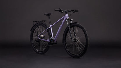 Produktbild: Cube Aim ONE FE lightpurple´n´chrome, Schrägansicht (schwarzer Hintergrund)