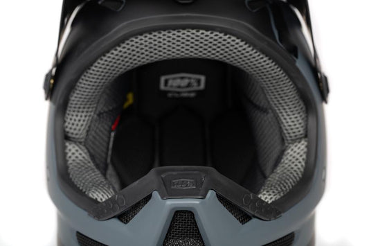 CUBE Helm STATUS X 100% black