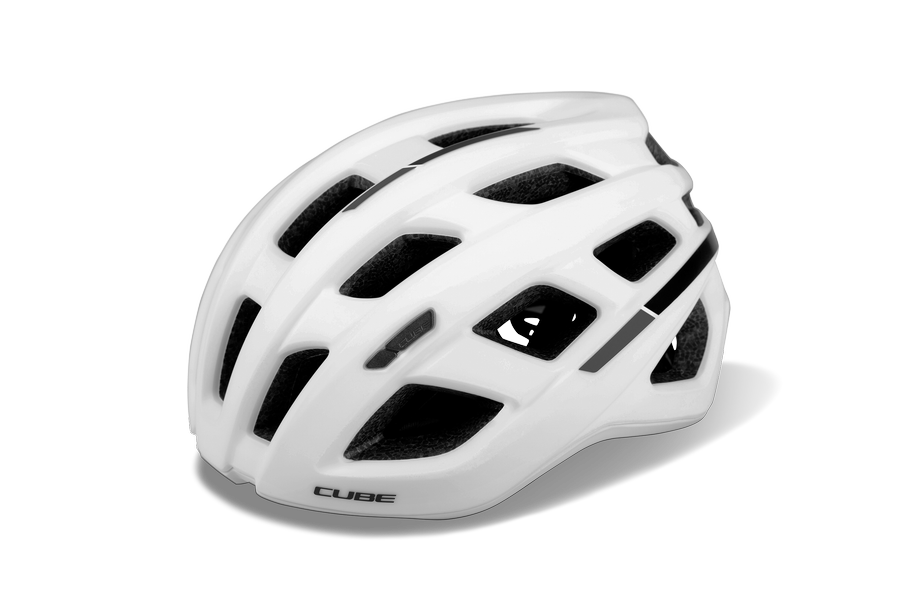 Der CUBE Helm ROAD RACE Rennradhelm von Cube ist ein weißer Helm mit mehreren großen Belüftungslöchern auf der Oberseite, schwarzer Innenpolsterung und dem Aufdruck "CUBE" auf der Vorderseite.