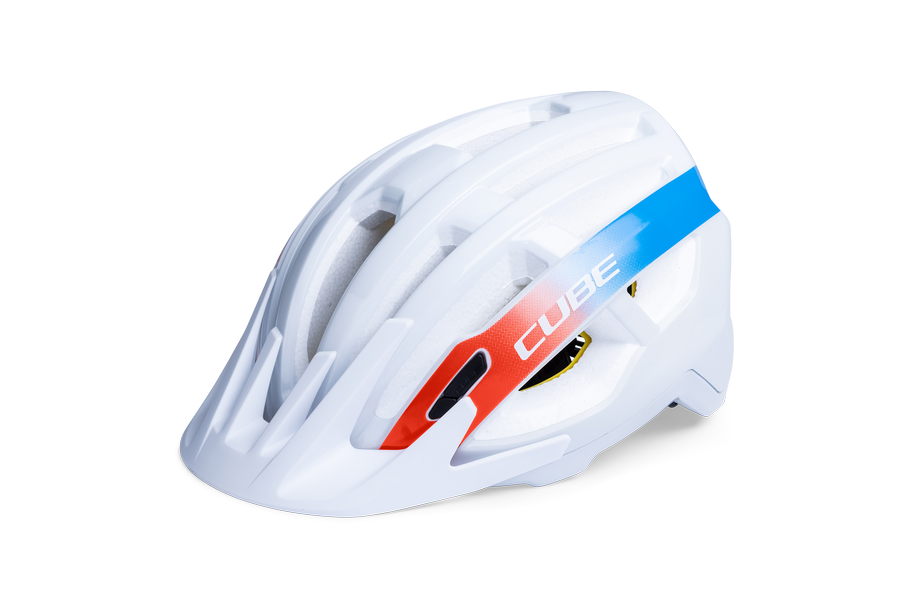 Der CUBE Helm OFFPATH Teamline white ist ein weißer MTB-Rennhelm von Cube mit Belüftungslöchern, roten und blauen Diagonalstreifen und Double-In-Mould-Konstruktion; das Cube-Logo erscheint seitlich auf einem schlichten weißen Hintergrund.